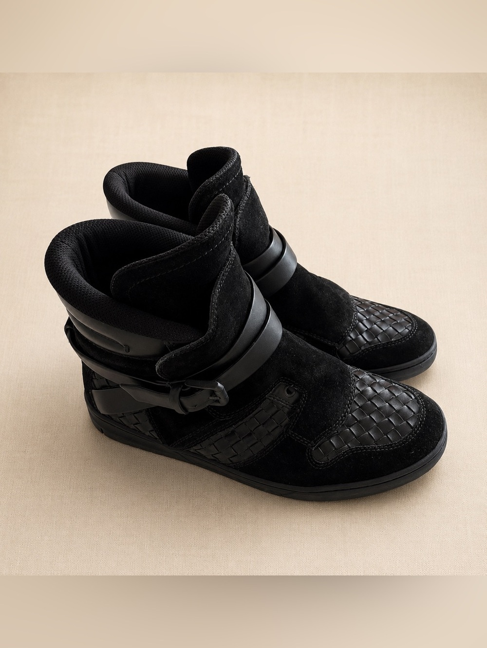 BOTTEGA VENETA Intrecciato High Top Luxury Sneaker Italy 41.5 Men 9 Women 11